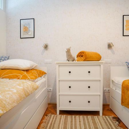 Piroska Bartokteri Apartman 02 Eger Bagian luar foto