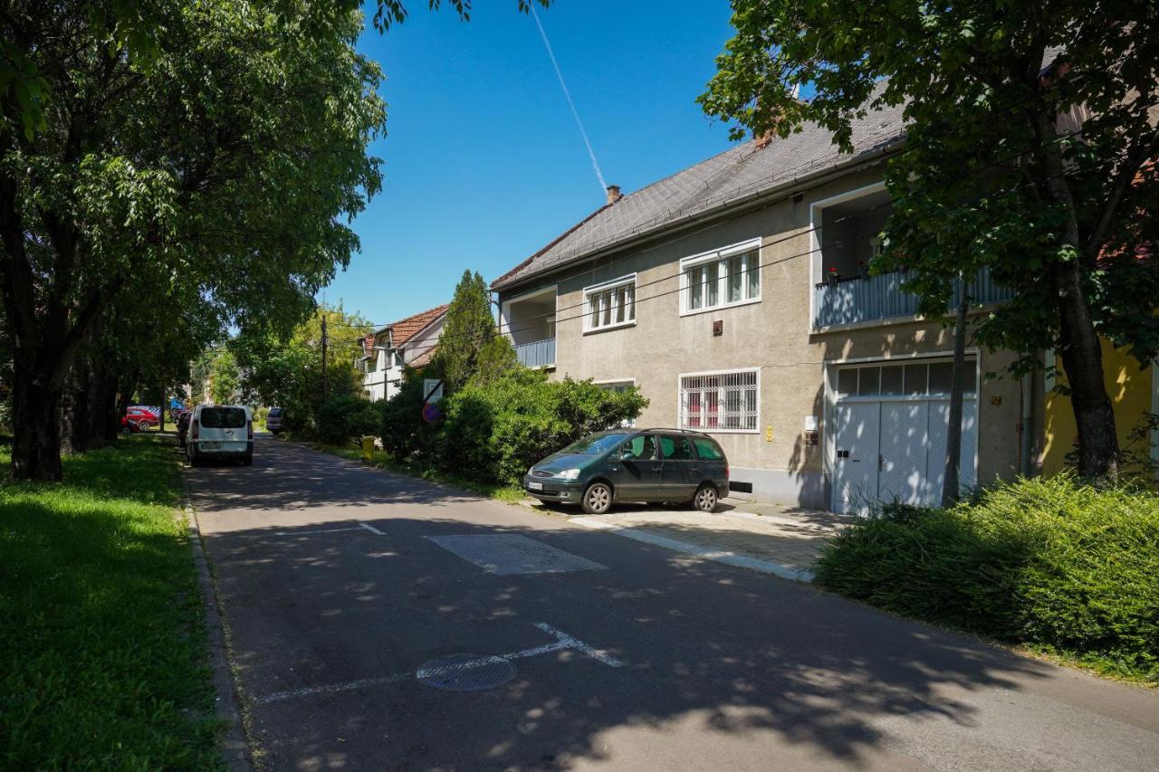 Piroska Bartokteri Apartman 02 Eger Bagian luar foto